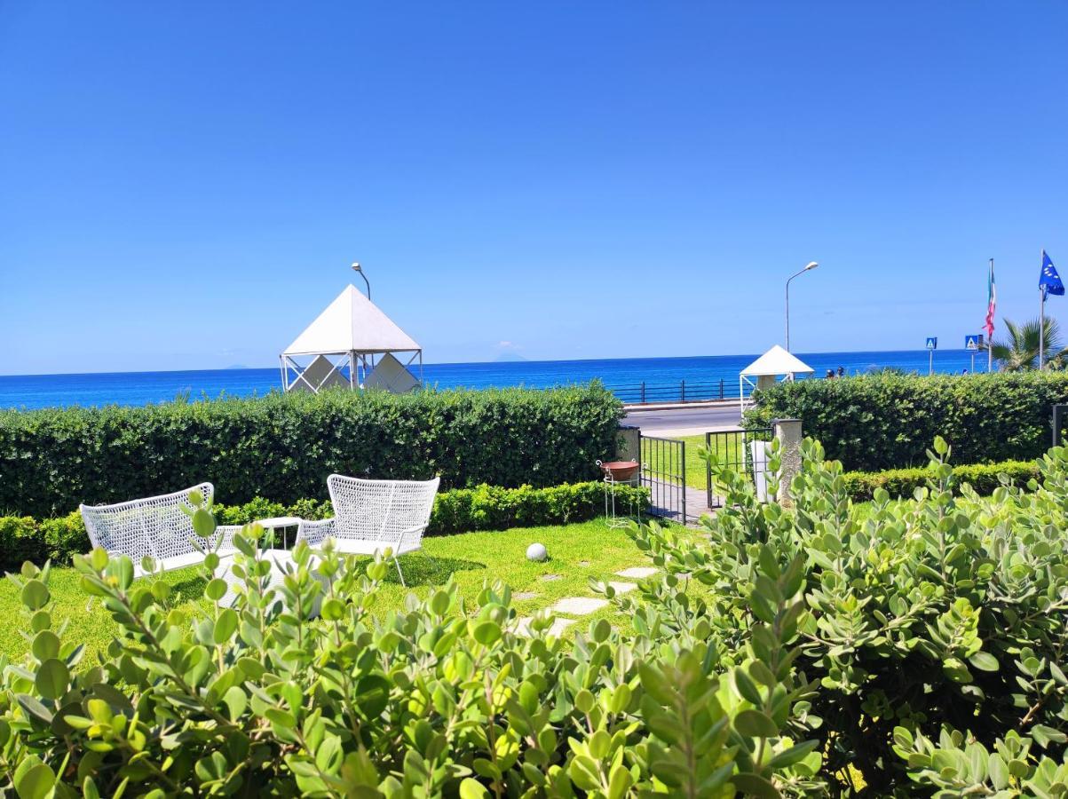 Appartamenti Vacanze Villa Meo Villafranca Tirrena Exteriér fotografie