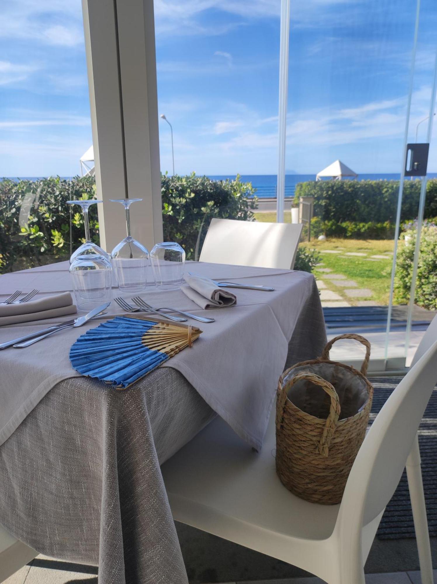 Appartamenti Vacanze Villa Meo Villafranca Tirrena Exteriér fotografie