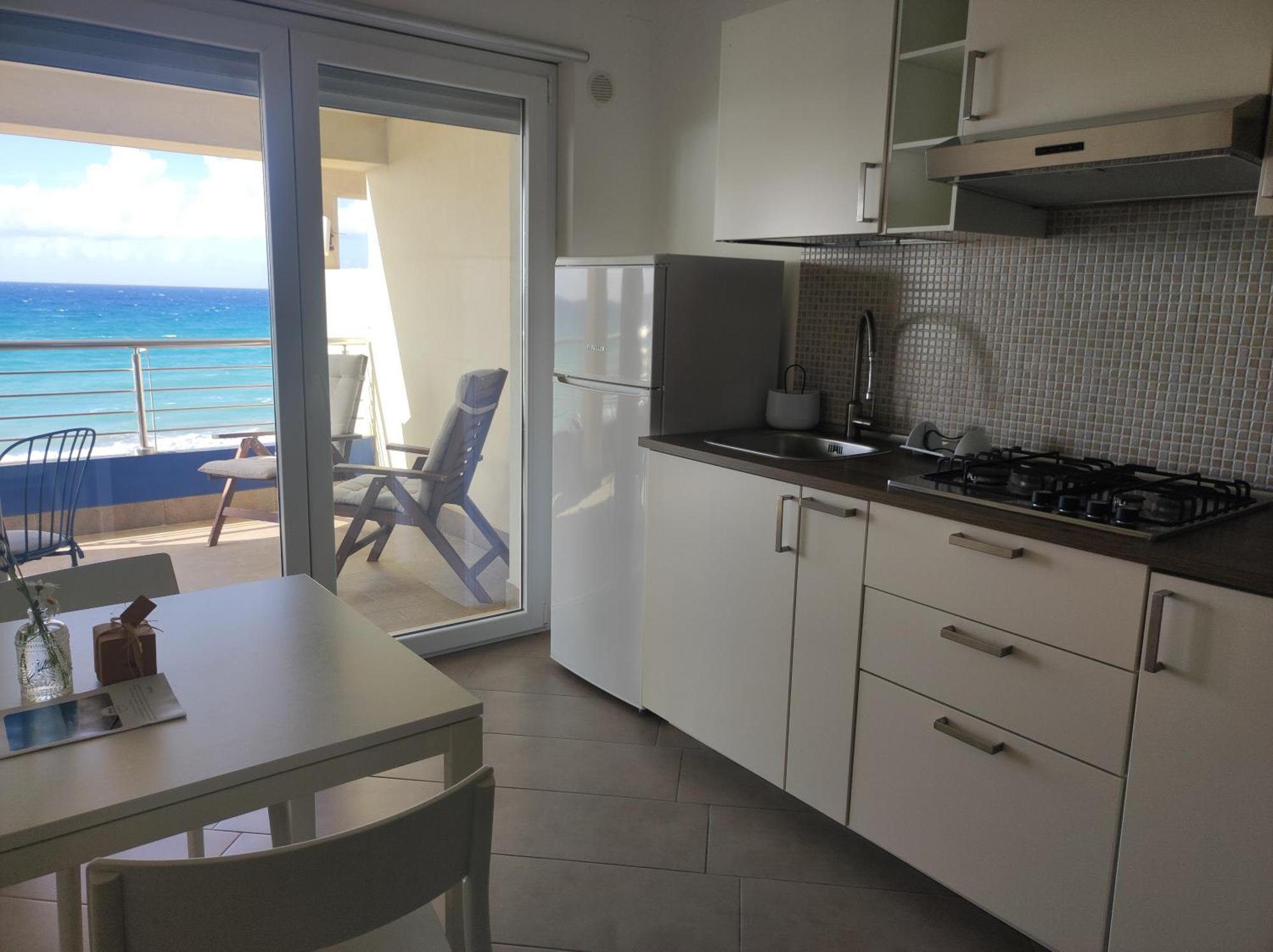 Appartamenti Vacanze Villa Meo Villafranca Tirrena Exteriér fotografie