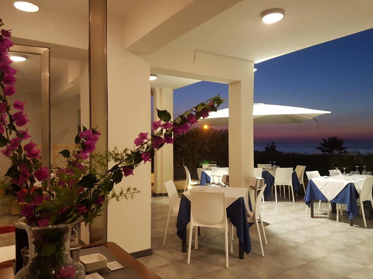 Appartamenti Vacanze Villa Meo Villafranca Tirrena Exteriér fotografie